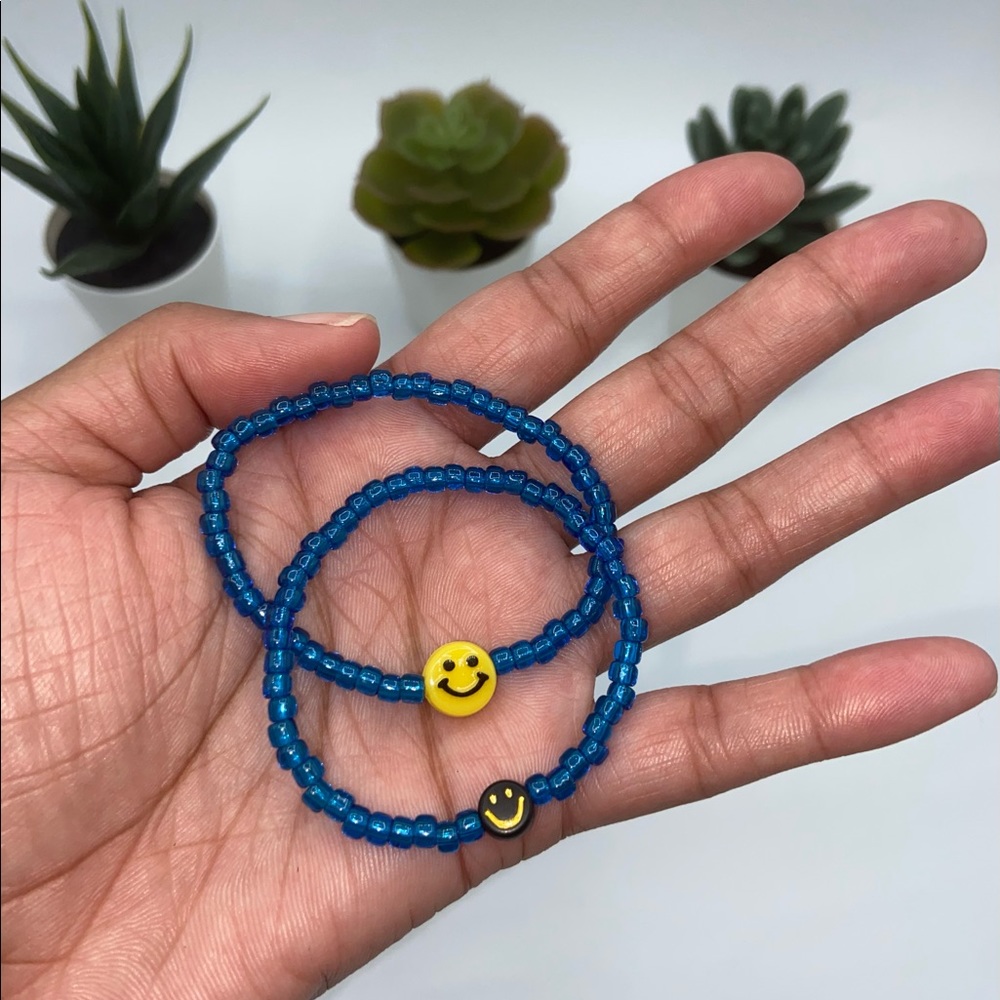 Handmade Trendy Y2K Inspired Smiley Face Glass Seed Bead Stretch Bracelet Set